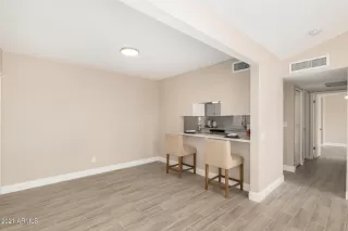 Photo #4: 6206431 Listing