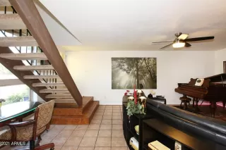 Photo #4: 6206706 Listing
