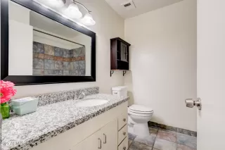 Photo #5: 6206786 Listing