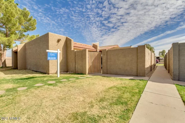 MLS: 6206787 Condo For Sale