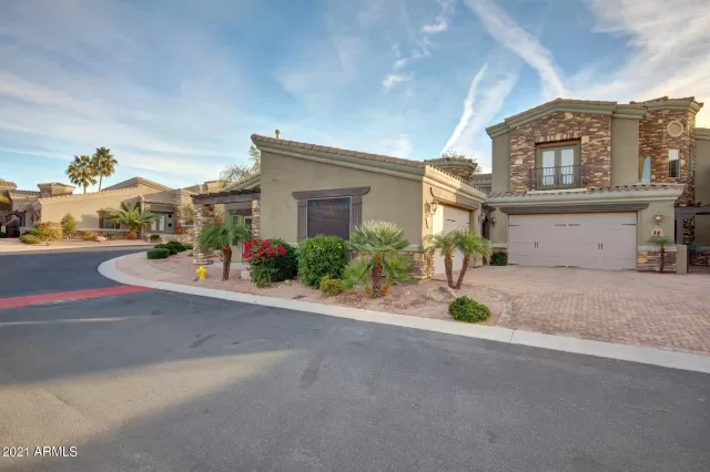 MLS: 6206920 Condo For Sale