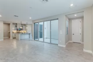 Photo #4: 6207106 Listing