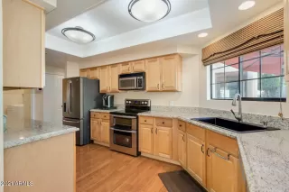 Photo #5: 6207725 Listing 