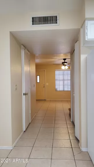 Photo #6: 6207752 Listing