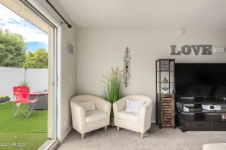 Photo #6: 6207942 Listing