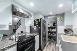 Photo #2: 6207986 Listing