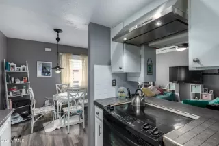 Photo #5: 6207986 Listing