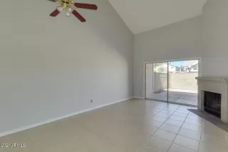 Photo #4: 6208241 Listing