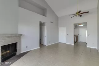 Photo #6: 6208241 Listing