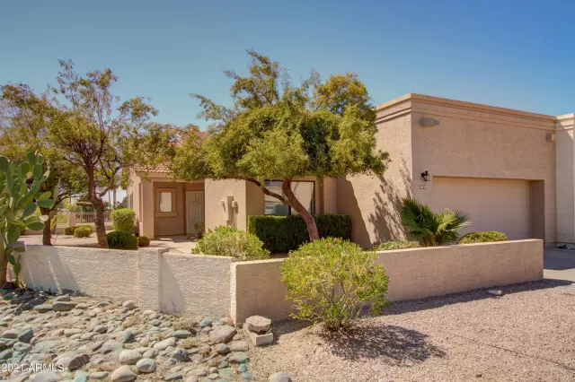 MLS: 6208381 Condo For Sale