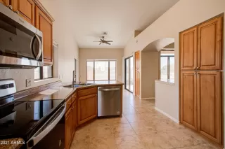 Photo #4: 6208381 Listing