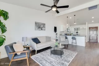 Photo #2: 6208438 Listing 