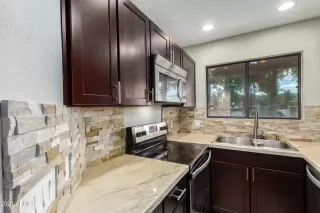 Photo #2: 6208473 Listing 