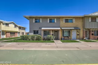 Photo #5: 6208558 Listing