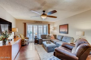 Photo #2: 6208657 Listing