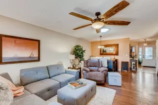 Photo #3: 6208657 Listing