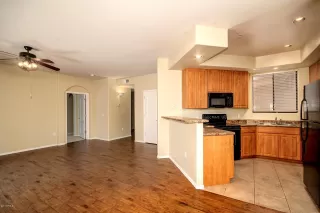 Photo #5: 6208708 Listing