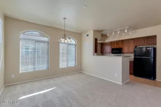 Photo #2: 6208762 Listing