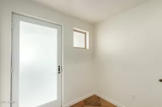 Photo #4: 6208893 Listing