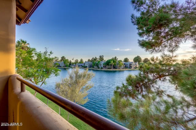 MLS: 6209078 Condo For Sale