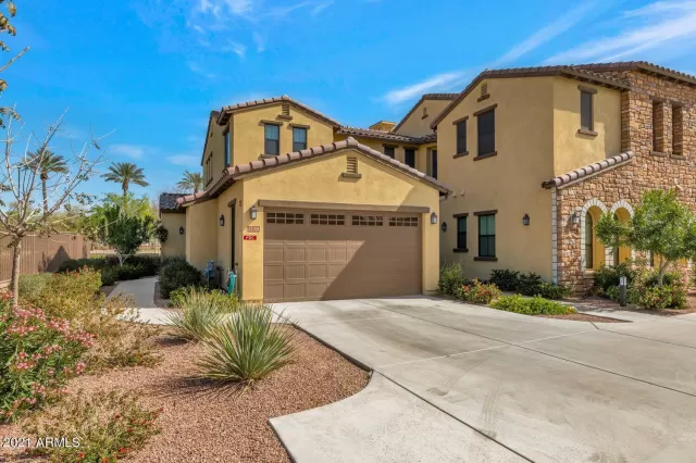 MLS: 6209197 Condo For Sale