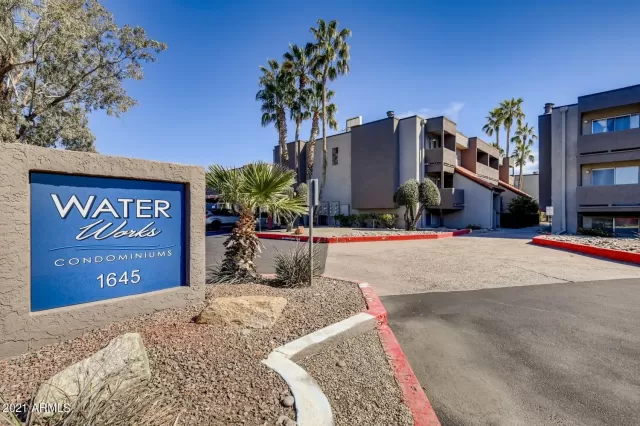 MLS: 6209274 Condo For Sale