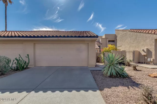 MLS: 6209415 Condo For Sale