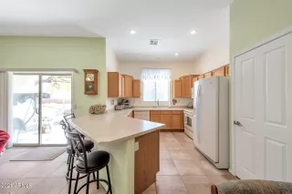 Photo #3: 6209510 Listing