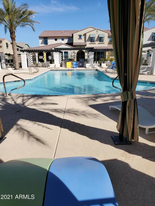 MLS: 6209985 Condo For Sale