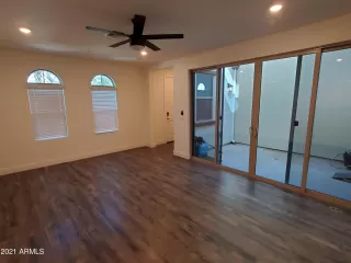 Photo #4: 6209985 Listing