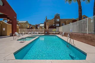 Photo #4: 6209990 Listing