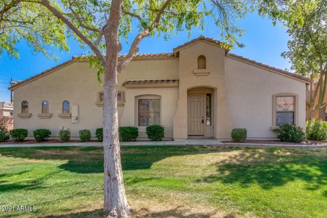 MLS: 6210006 Condo For Sale