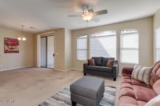 Photo #5: 6210006 Listing