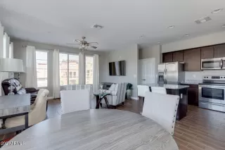 Photo #6: 6210116 Listing 