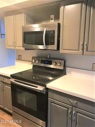 Photo #3: 6210147 Listing