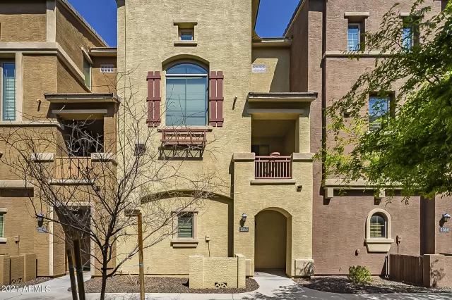 MLS: 6210181 Condo For Sale