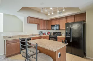 Photo #2: 6210181 Listing