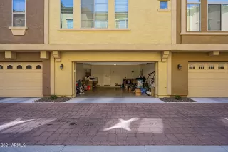 Photo #4: 6210181 Listing