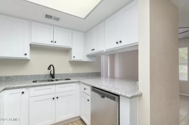 MLS: 6210435 Condo For Sale