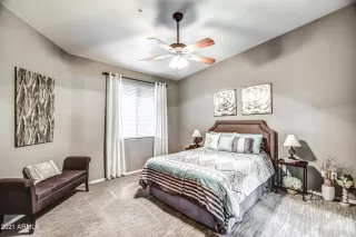 Photo #5: 6210499 Listing