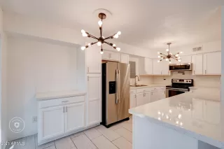 Photo #5: 6210540 Listing