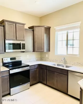 Photo #2: 6210664 Listing