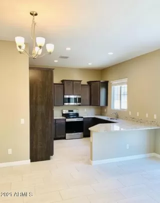 Photo #5: 6210664 Listing