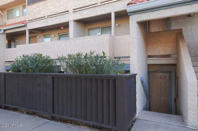 MLS: 6211038 Condo For Sale