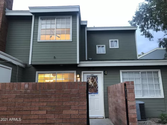 MLS: 6211315 Condo For Sale