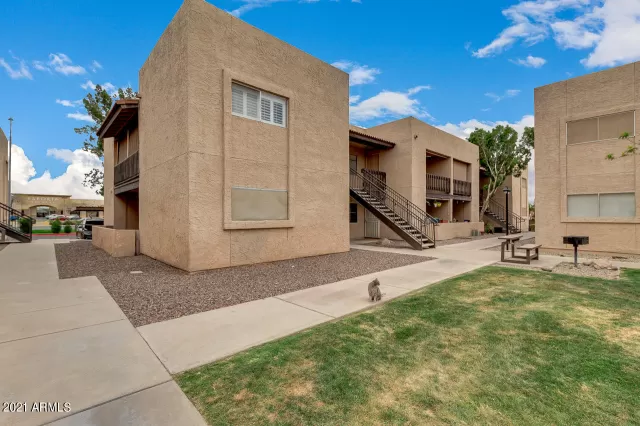 MLS: 6211472 Condo For Sale