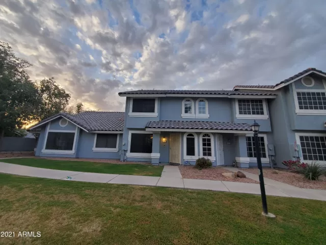 MLS: 6211762 Condo For Sale