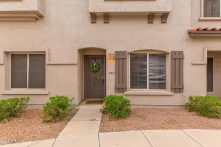 Photo #2: 6211817 Listing