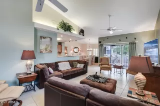 Photo #4: 6212169 Listing