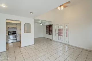 Photo #3: 6212344 Listing